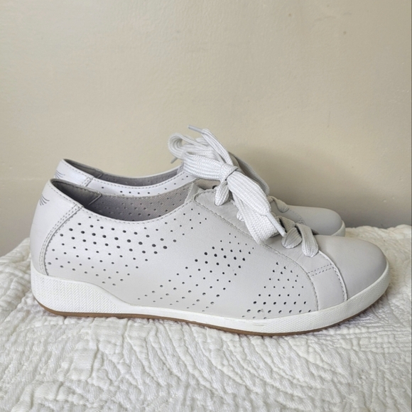Dansko Orli Perforated Leather Sneakers Gray Lace Up I EU 39 I US 9 - Picture 2 of 11